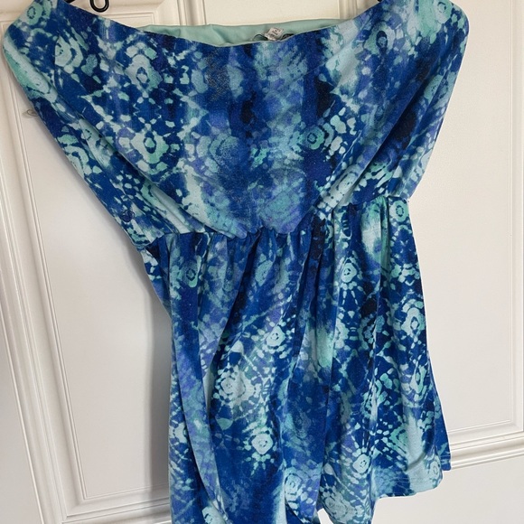 Romper - Picture 2 of 3